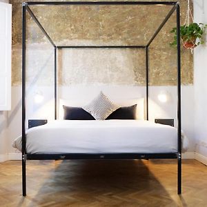Kamer met een Queen Size Bed